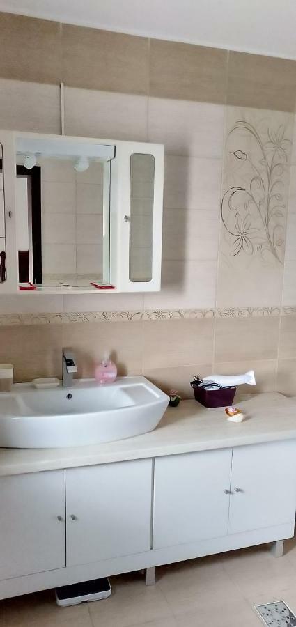 D&D Vila Villa Iasi Eksteriør bilde